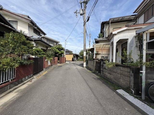 和歌山市紀三井寺・中古戸建・54827の前面道路含む現地写真