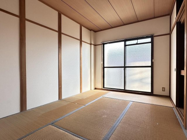 サンライズマンションの居間・リビング