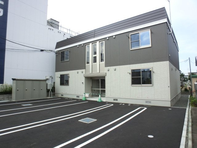 Ｙ’ｓ　ｓｑｕａｒｅ