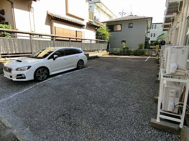 サンコーポＡの駐車場