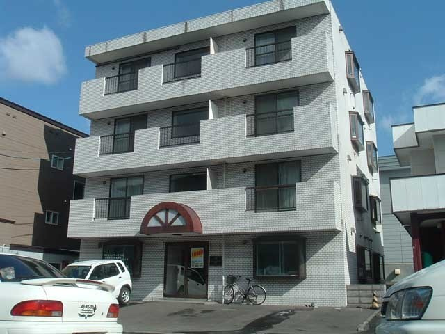 ビッグバーンズマンション南郷