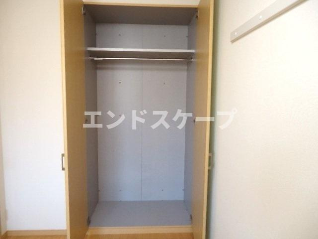 友の収納|クローゼット
高崎、前橋のお部屋探しはエンドスケープまで！お客様の理想お聞かせ下さい♪