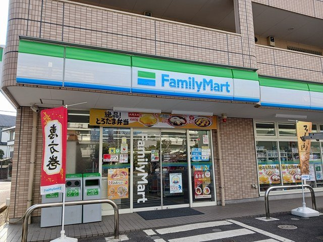 ローツェ松葉の周辺|ファミリーマート松葉町七丁目店まで690m