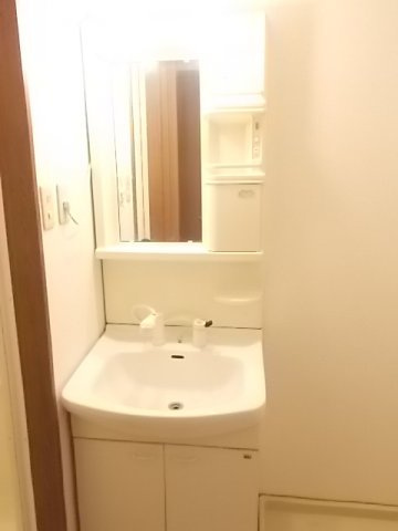 ジョリー柏の洗面所