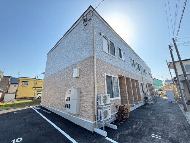 函館市八幡町のアパート