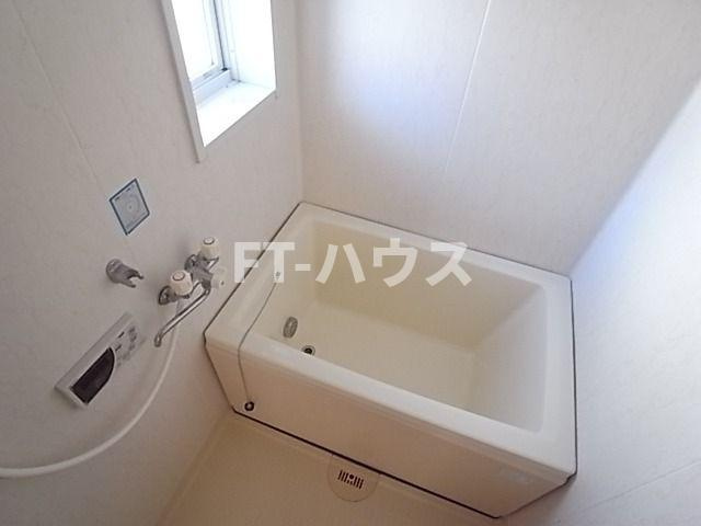タウンコート七林の浴室