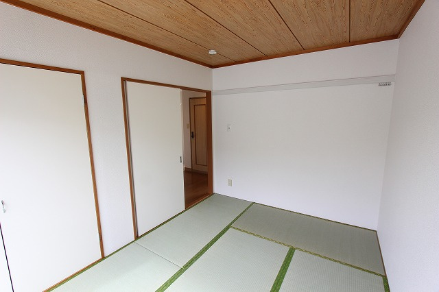 横浜市都筑区荏田南５丁目のテラスの和室