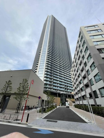 グランドシティタワー月島の外観