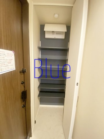 【玄関】 |  Ａｌｌｅｅ　Ｖｅｒｔｅ　Allee Verte 北鎌倉Ａ ｱﾚｳﾞｪｰﾙｷﾀｶﾏｸﾗ　アレヴェール
