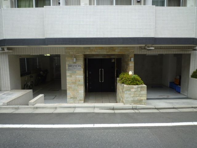 アランシア押上のエントランス