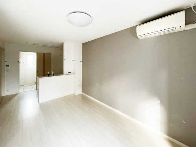 シャルムの居間・リビング