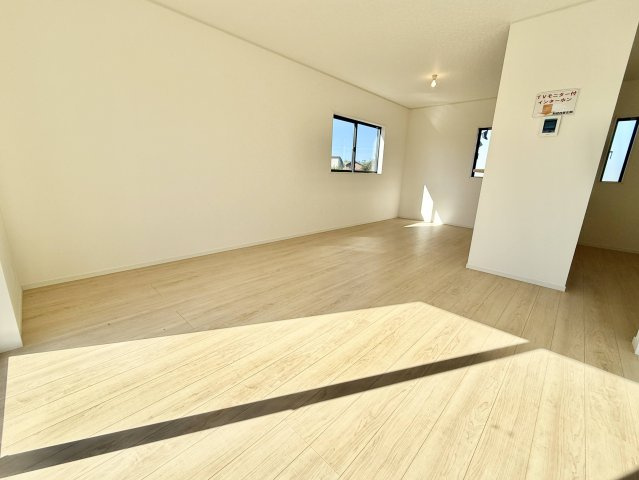川越市菅間　新築戸建の居間・リビング
