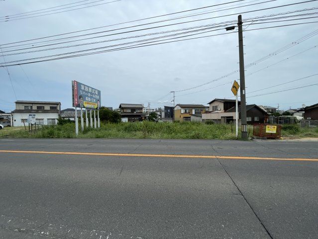 三木町池戸　土地の前面道路含む現地写真
