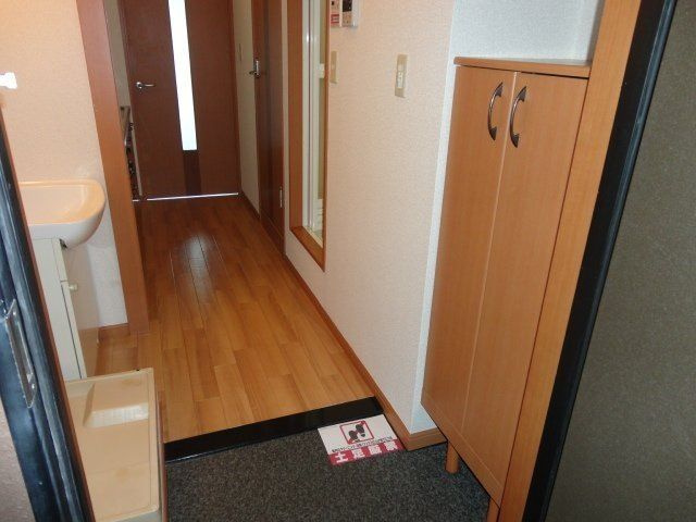 ＢＲＯＯＫＳＴＯＮＥ横濱の玄関