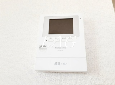 【セキュリティ】 | プレミアムヒルズ | モニター付きインターフォンです。