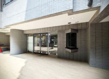 荒川区東日暮里３丁目の賃貸マンション