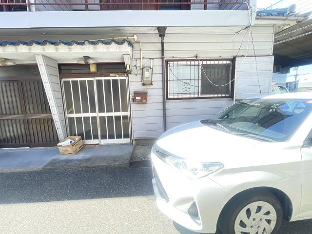 豊中市小曽根３丁目のテラスのエントランス