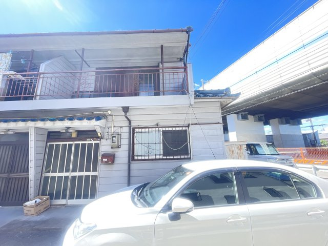 豊中市小曽根３丁目のテラスの外観