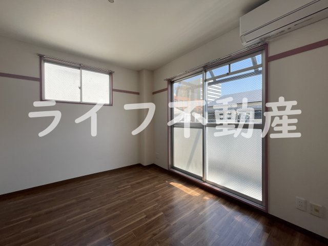 タキハイツの内装|明るい色調の室内です