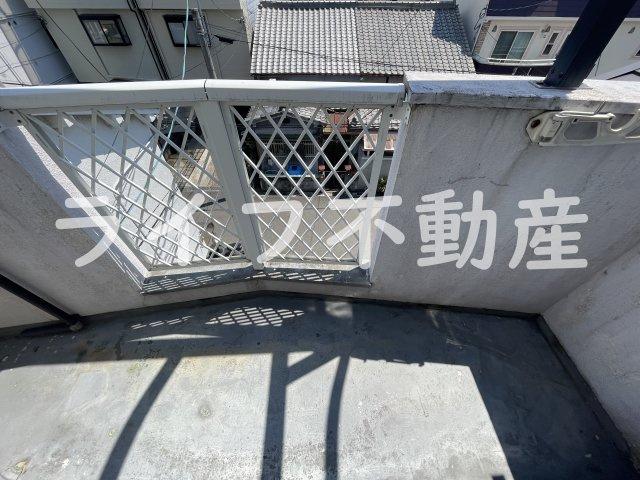タキハイツのバルコニー|お洗濯にも便利なバルコニー付き