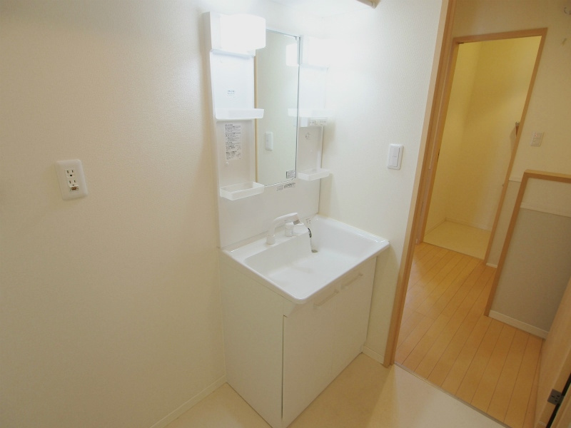 ソルシエロTの洗面所|※別部屋のお写真です※
