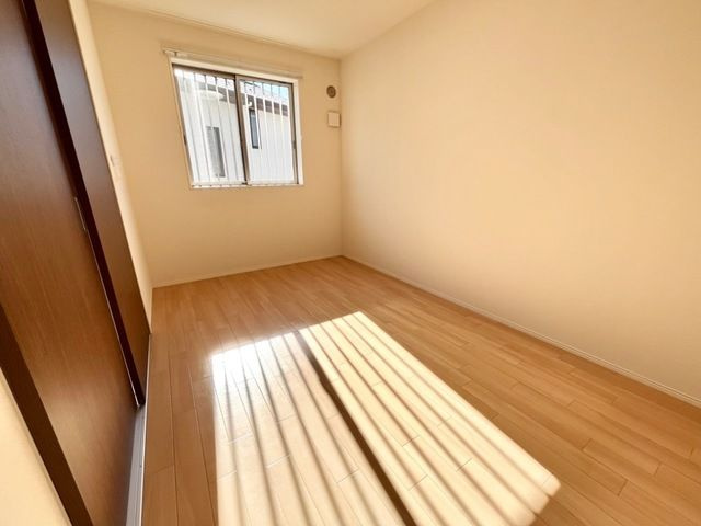 ラフィネスＡの洋室