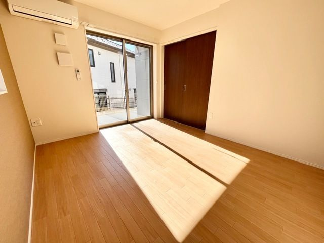 ラフィネスＡの居間・リビング