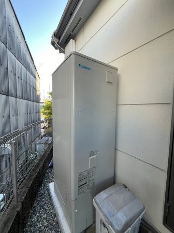 堺市南区檜尾　太陽光発電　駐車3台可能の冷暖房・空調設備|給湯器2024年8月新調