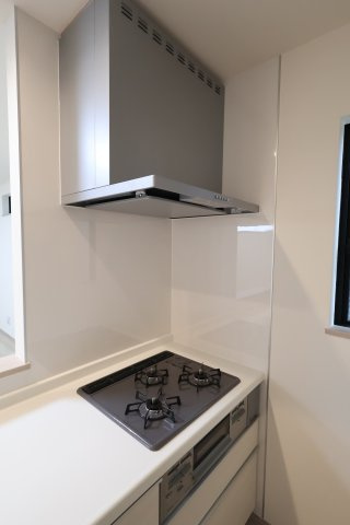 《仲介手数料無料》桜区大字大久保領家180-1新築一戸建てハートフルタウンのキッチン
