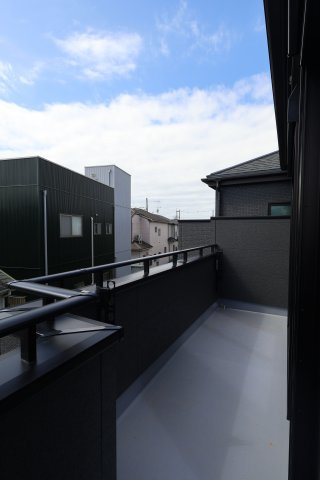 《仲介手数料無料》桜区大字大久保領家180-1新築一戸建てハートフルタウンのバルコニー