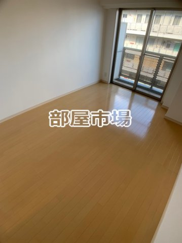 ニューシティアパートメンツ南千住の居間・リビング