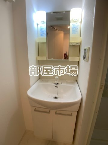 ニューシティアパートメンツ南千住の洗面所