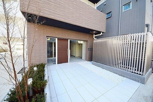 ＧＲＯＷＳ　ＦＵＣＨＵ　ＥＡＳＴⅡのエントランス