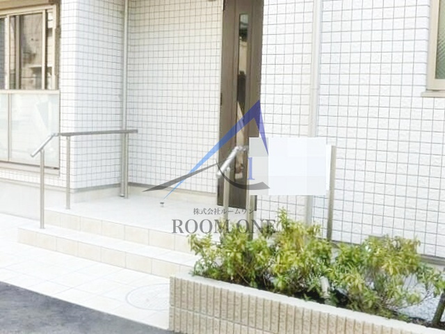 ラシーネ北新宿のエントランス|エントランスです。