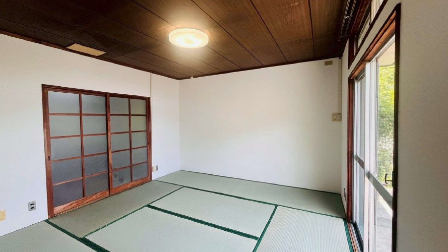西宮市宝生ヶ丘一丁目　貸家の居間・リビング|居間です