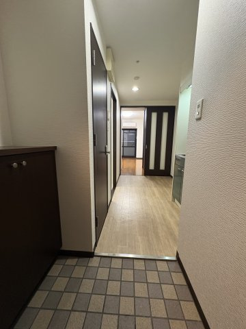 ローズコーポ本町の玄関