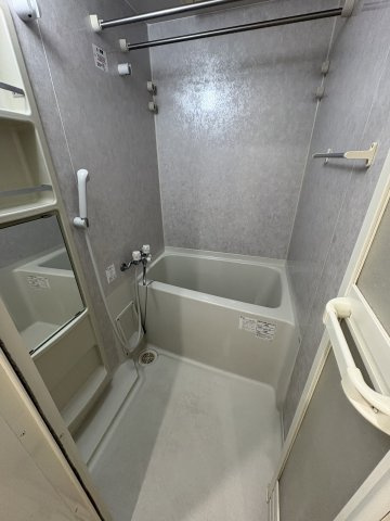 ローズコーポ本町の浴室