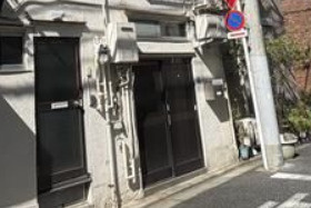 貸家　荒川区荒川のエントランス