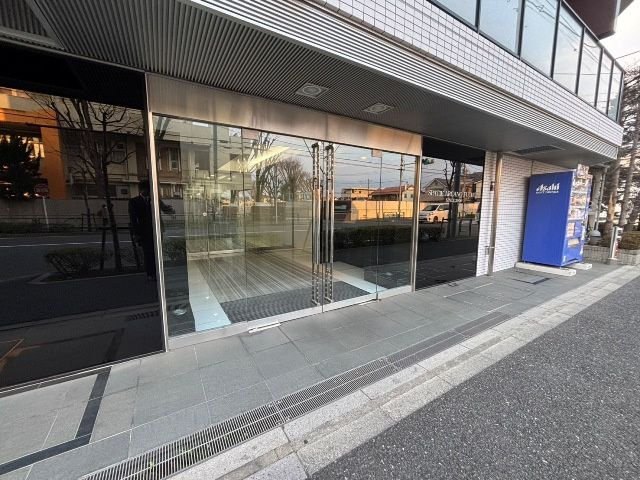スパシエアルカーノ府中のエントランス