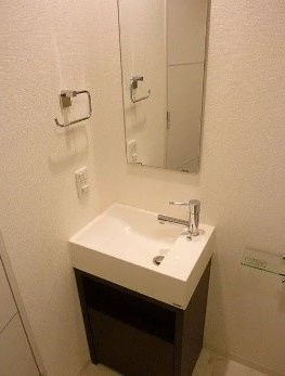 スパシエアルカーノ府中の独立洗面台|※別号室参考写真