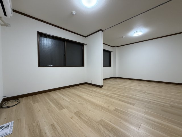 エルハイツの洋室