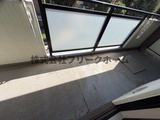 武蔵野市吉祥寺北町４丁目の賃貸マンションのバルコニー