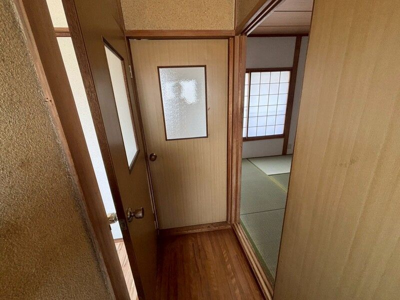 堂山町シャッター付き車庫貸家の設備
