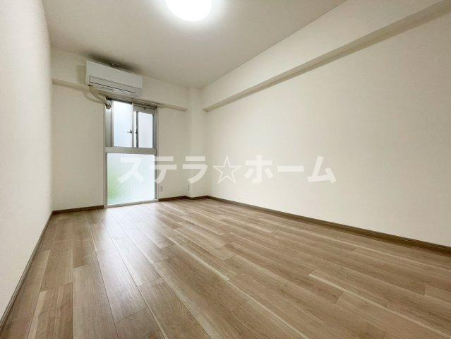 千里山ロイヤルマンション2番街D棟の洋室|ゆったりした洋室です