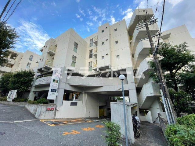 千里山ロイヤルマンション2番街D棟の外観|外観は落ち着いています
