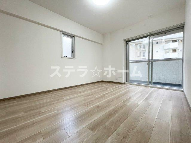 千里山ロイヤルマンション2番街D棟の洋室|広々とした洋室です