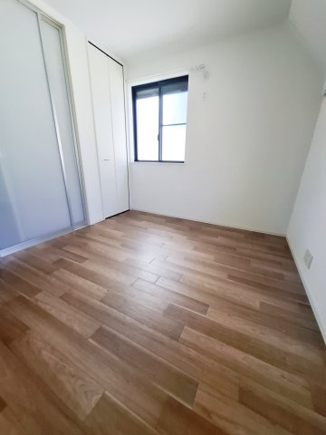 メゾン六番町の洋室