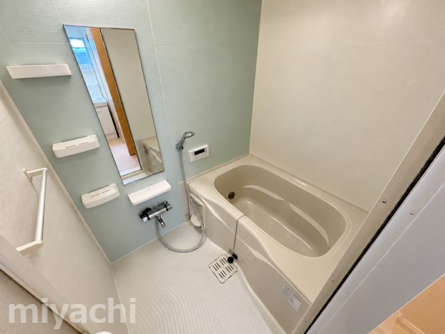 カレント　Cの浴室