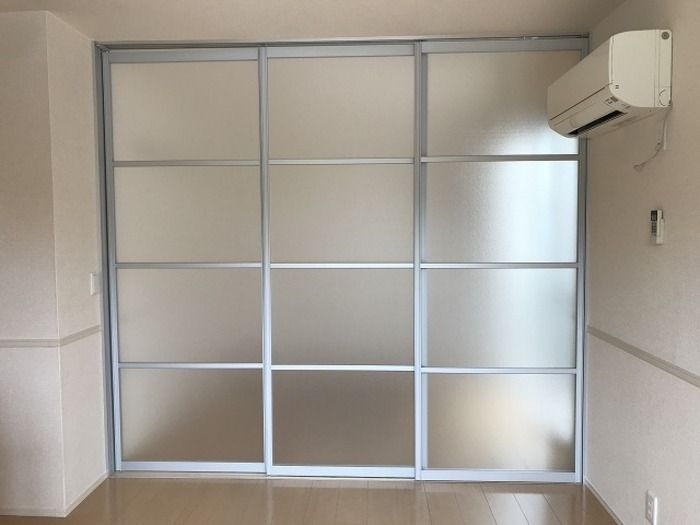 コンフォートヒルの洋室