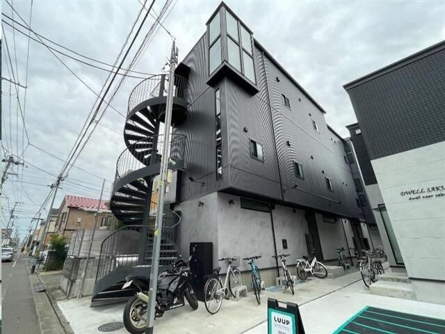 ＴＨＥ・ＢＡＳＥの外観